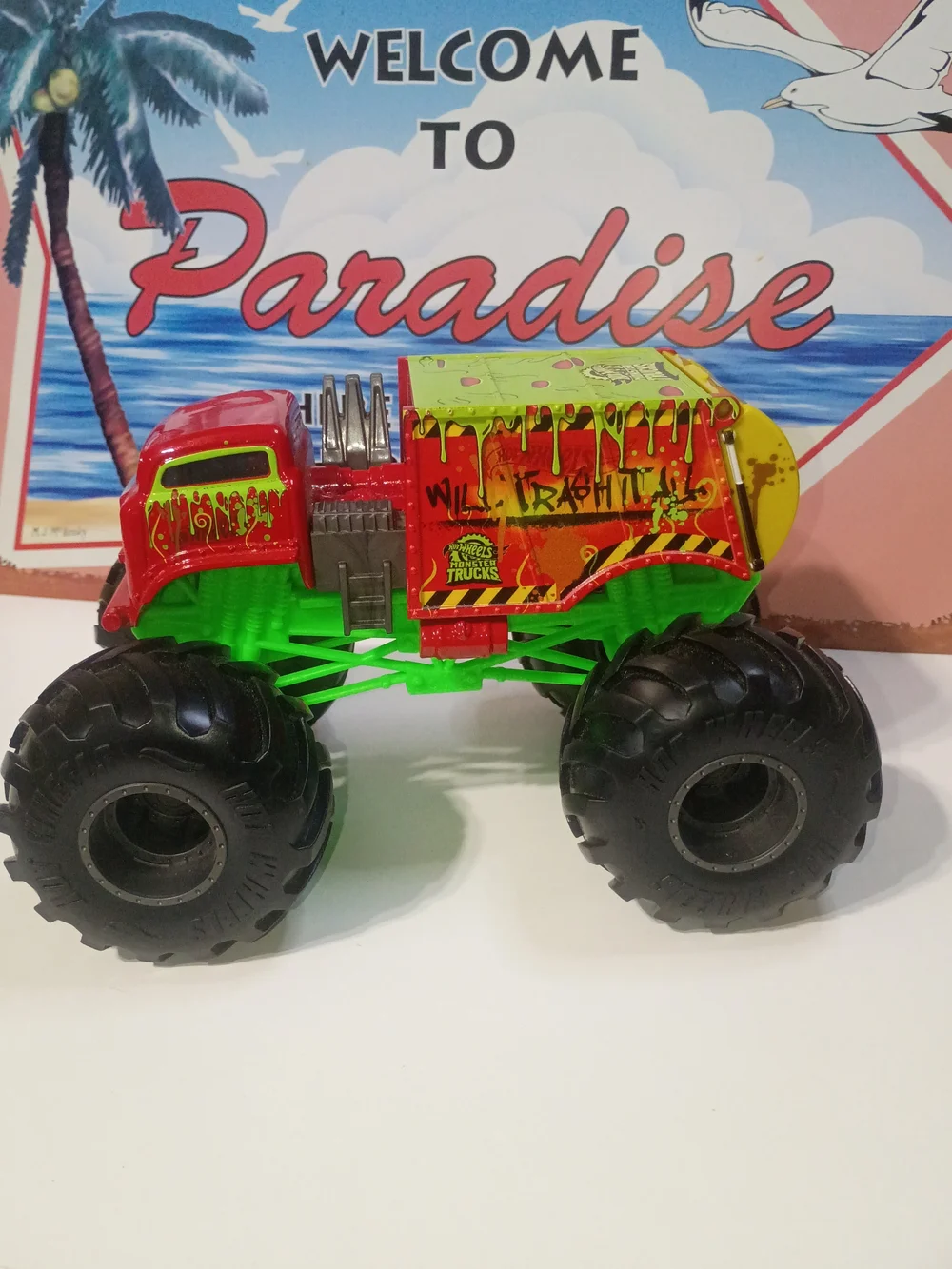 Hot Wheels Monster Truck 1.24 (Scale Will Trash It All ) Loose Truck